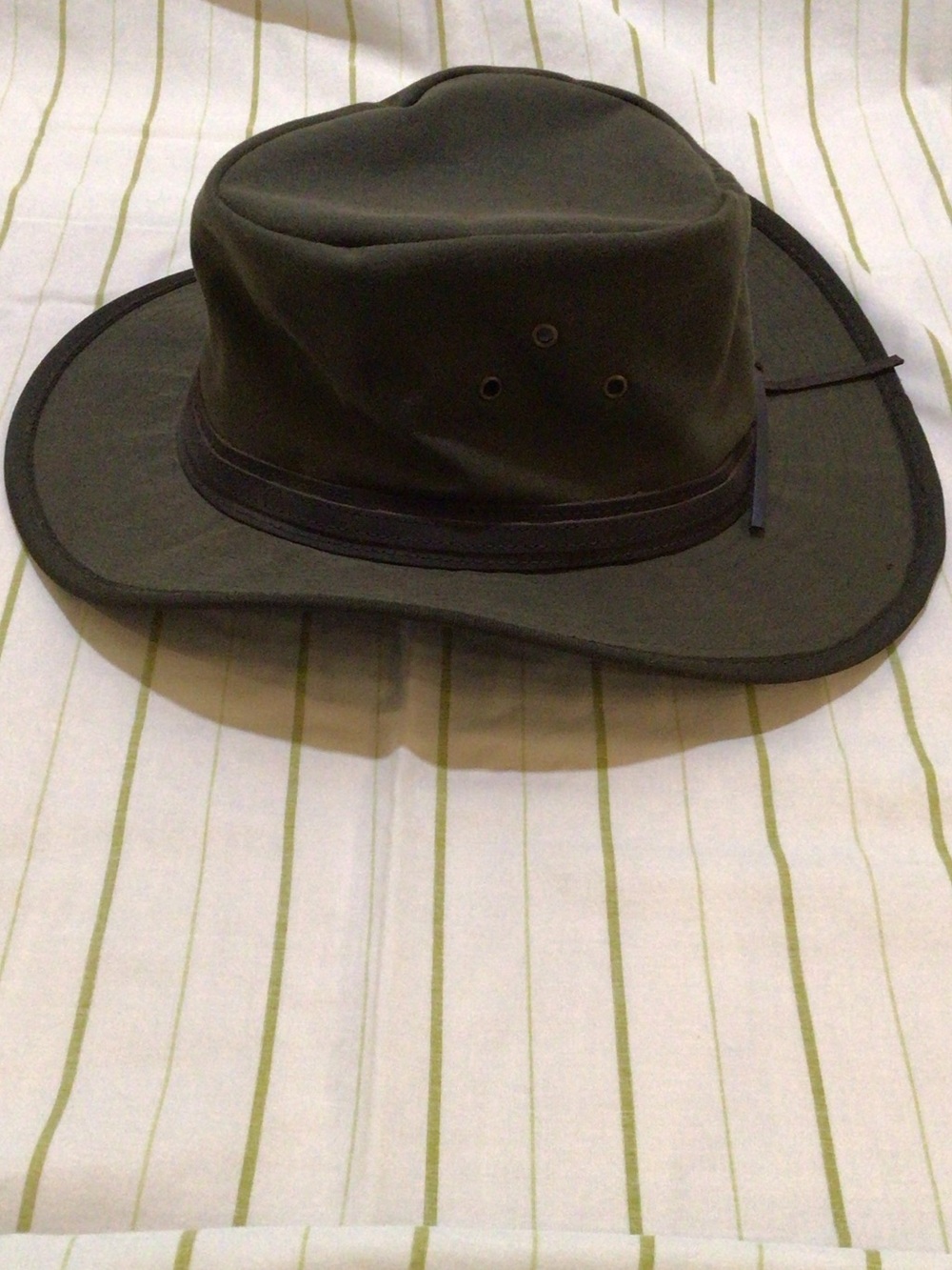 Men's Olive Outback Hat with Ventilation Eyelets